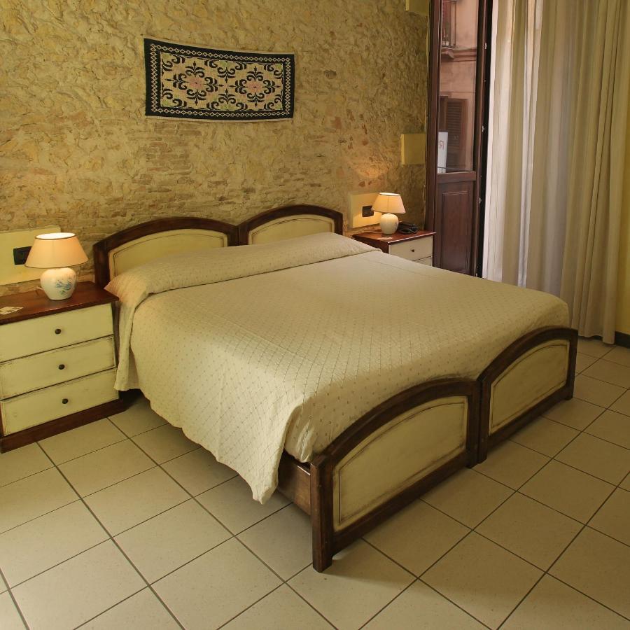קליארי Arcobaleno Rooms מראה חיצוני תמונה